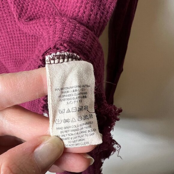 Free people red sunset park v neck thermal top women’s size XS‎ oversized - Picture 6 of 7